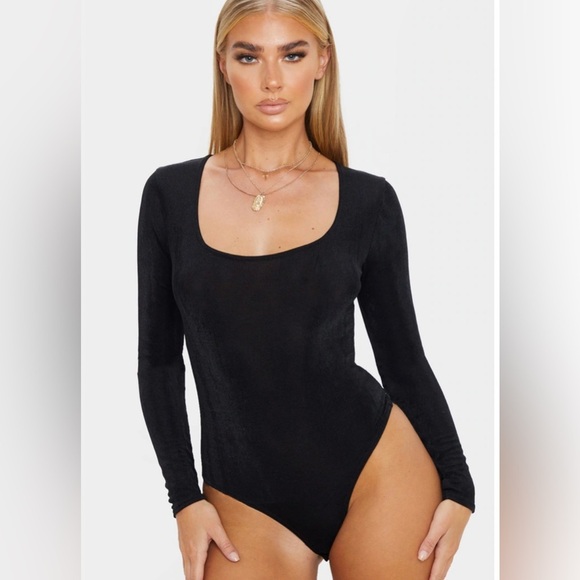 Pretty Little Thing BLACK ACETATE SLINKY SCOOP NECK LONG SLEEVE BODYSUIT - Picture 1 of 7